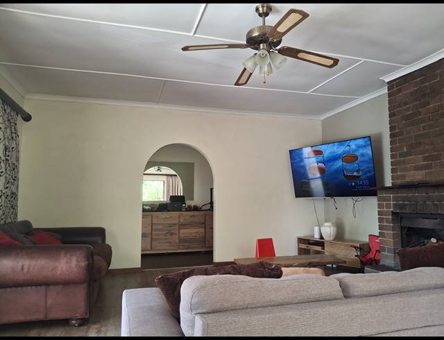 4 BEDROOM HOUSE RENTED IN HILTON CENTRAL
